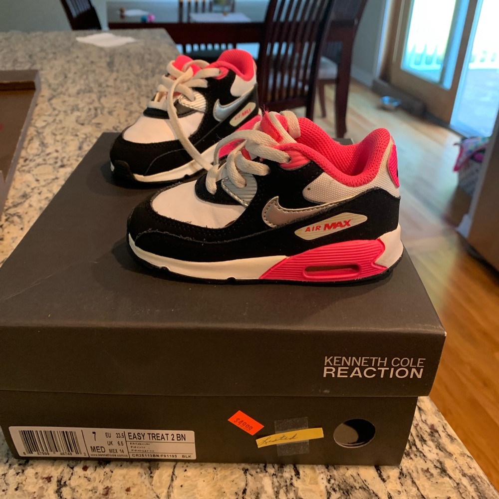 Nike shoes